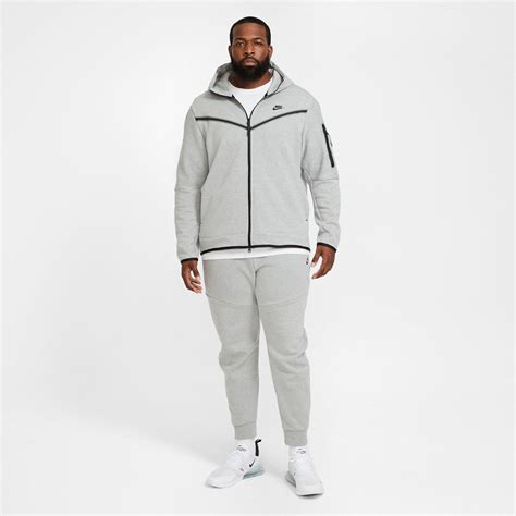 nike tech fleece anzug schwarz herren|nike tech fleece angebot.